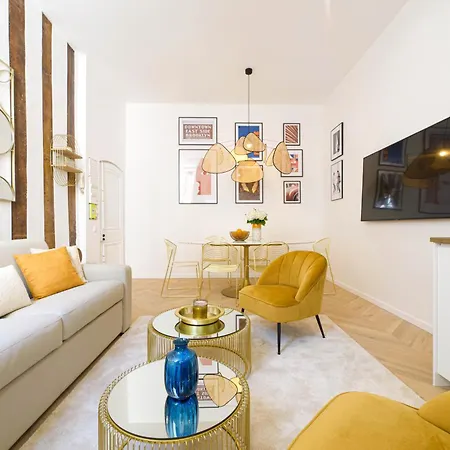 Apartment Beautiful By Louvre Paris